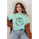 Everybody in the Pub Gettin' Tipsy Tee - Spicie's Boutique