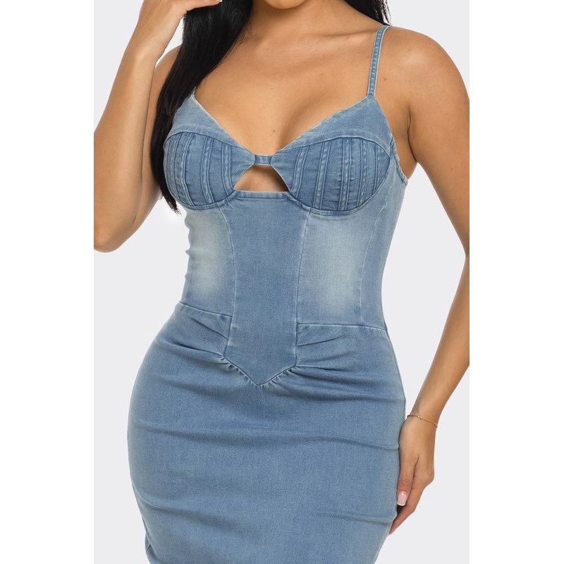CASUAL LIGHT WASHED DENIM MIDI DRESS - Spicie's Boutique