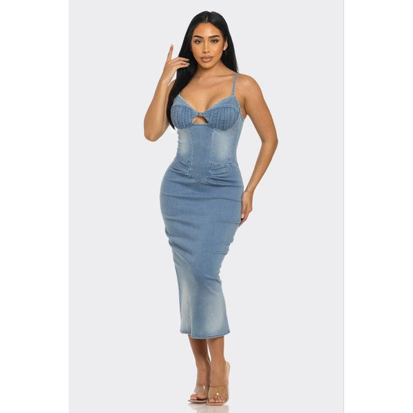CASUAL LIGHT WASHED DENIM MIDI DRESS - Spicie's Boutique