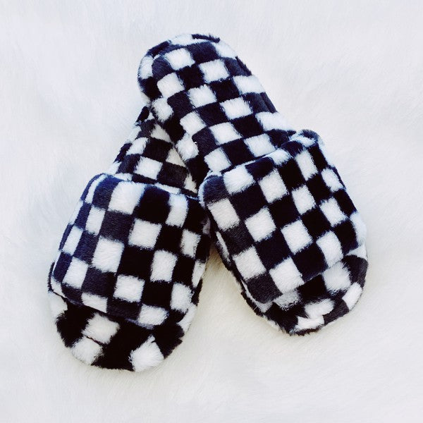 Luxe Lounge Checker Cozy Slippers - Spicie's Boutique