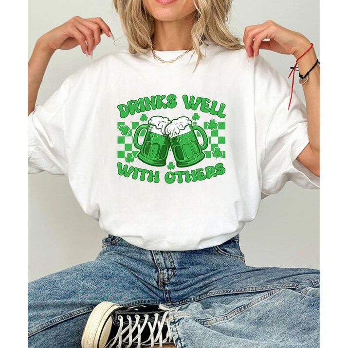 Drinks Well With Others Graphic Crew Neck Tee - Spicie's Boutique
